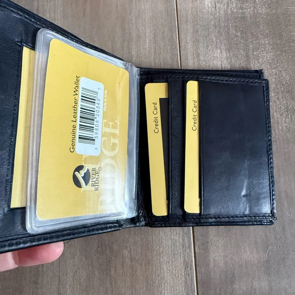 NEW River Ridge Genuine Leather Wallet‎ Black Bifold Soft Plastic Photo Slots